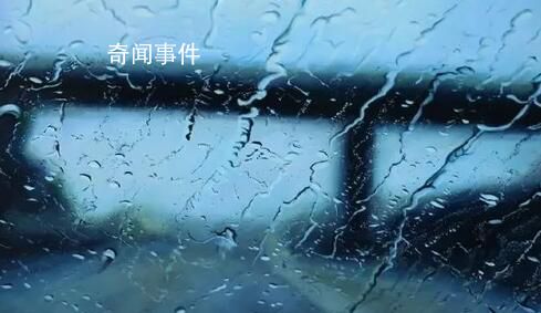 台风三巴来袭 广东湛江积水成河