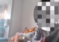 老师否认抽学生11个耳光:只扇五六下
