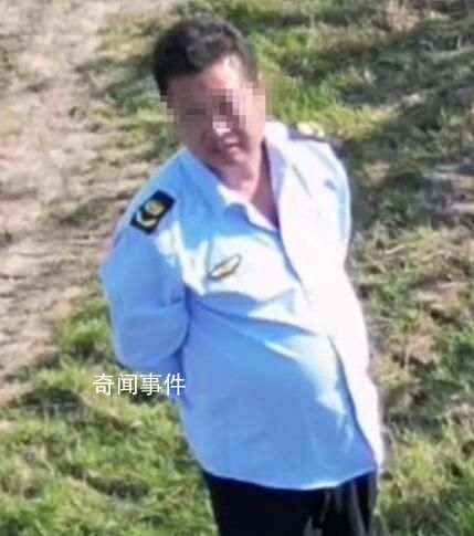 官方辟谣执法人员开车偷红高粱 相关情况正在核实中