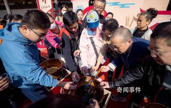 湖北一中药馆推出中药咖啡 创意搭配让人跃跃欲试