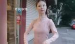 火锅店现机器人服务员敬酒倒茶 这年头没点才艺还真不敢开店了