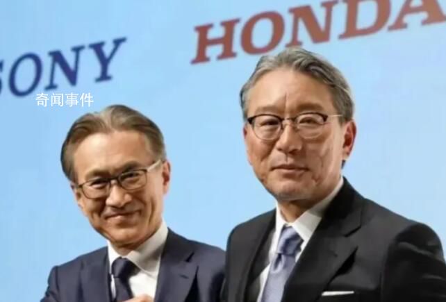 女生独自做手术获陌生人安慰落泪 让她感动得热泪盈眶