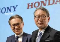 女生独自做手术获陌生人安慰落泪 让她感动得热泪盈眶