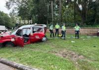 香港迪士尼两辆的士相撞致1死 造成5人受伤