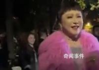 网友担心向佐偶遇山寨版向太 上海万圣节明星cos大聚集