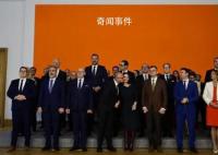 克罗地亚外长试图亲吻德国女外长 引发争议