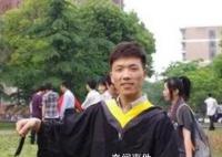 渐冻症小伙两根手指写了本小说 父母双双辞职照顾