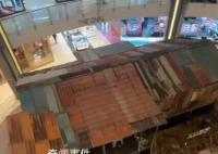 商场辟谣中庭现“最强钉子户”