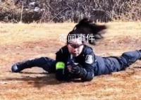 女特警实弹射击训练又美又飒 太帅了