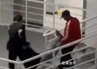 男生扮女装进女寝被电晕?学校回应
