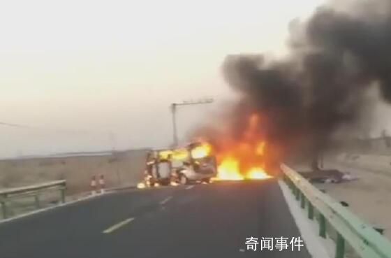 目击者讲述甘肃致8死交通事故 目击者称面包车几乎烧成空架子