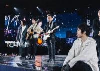 疑回应假唱 五月天方:巴黎场将直播