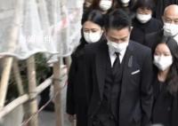 刘德华结婚15年首揭妻子真名