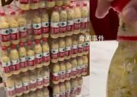 东北父母到海南腌几百瓶酸菜 网友：往回塞酸菜那一刻把我笑不活了