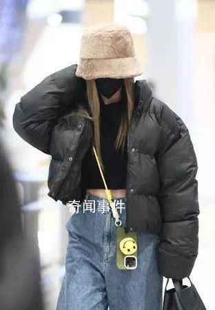 杨丞琳河南风波后首现身 引发争议