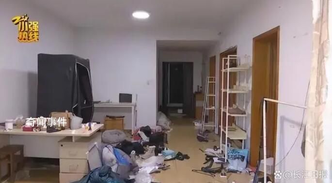 男子赠书给同学却被大妈搬空