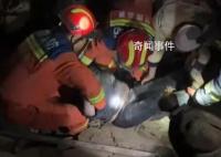 地震亲历者:一口气跑下16楼