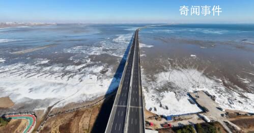 青岛胶州湾出现海冰凌景观 今年胶州湾结冰现象早于去年