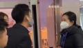 目击者还原男子亮网红身份维权经过