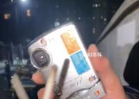 女生误把电焊条当成仙女棒 真相让人哭笑不得