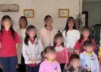 贵州夫妻17年间生下9女1男 一家人的生活很幸福