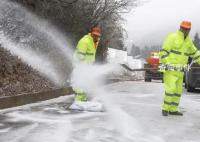 看山东吹雪车“硬核除雪”